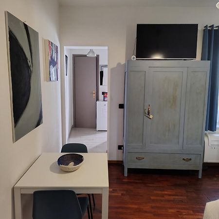 Sophia'S Loft Apartment Parma Bagian luar foto