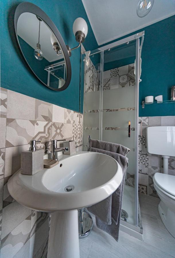 Sophia'S Loft Apartment Parma Bagian luar foto