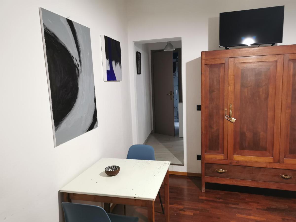 Sophia'S Loft Apartment Parma Bagian luar foto